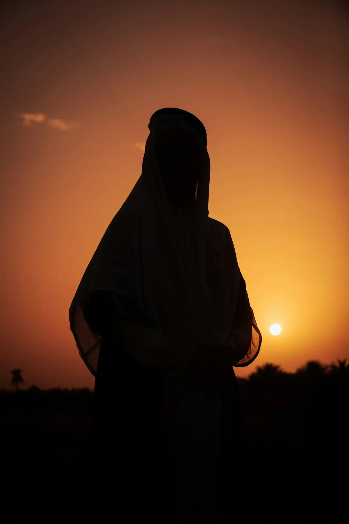 جلباب خليجي أسود — صورة 4