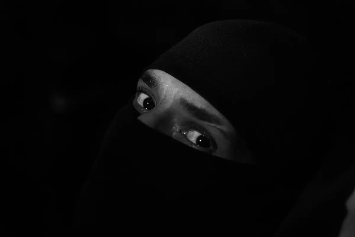 نقاب بطرحة شيفون — صورة 3