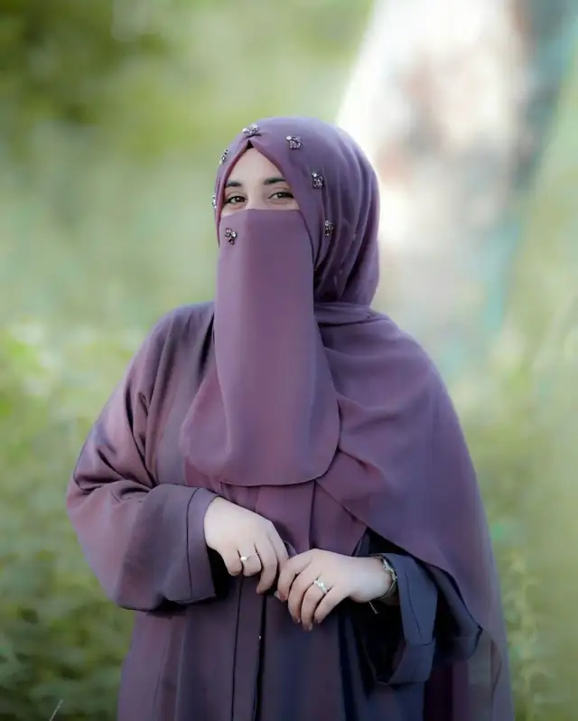 نقاب بنفسجي مع خمار