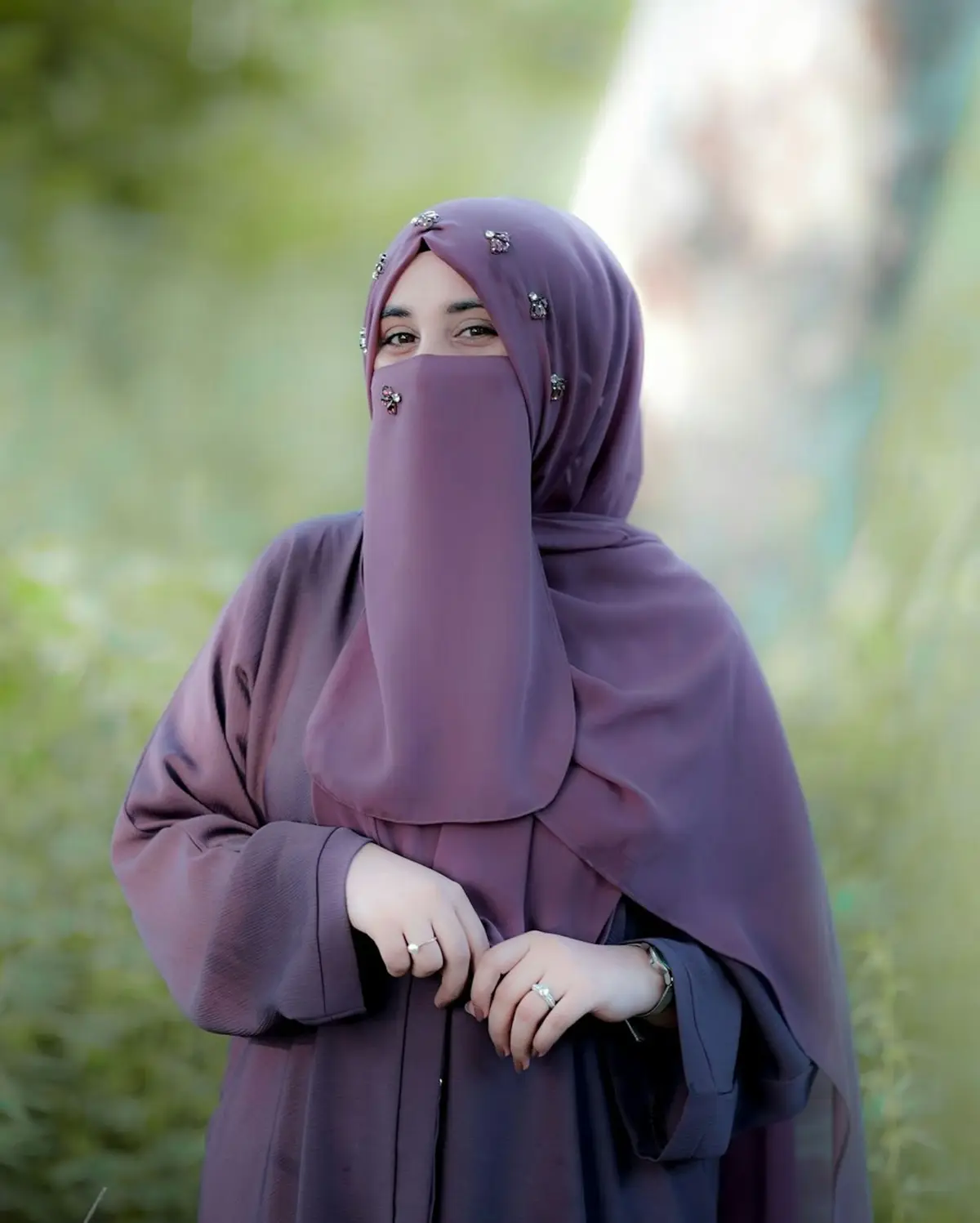 نقاب بنفسجي مع خمار